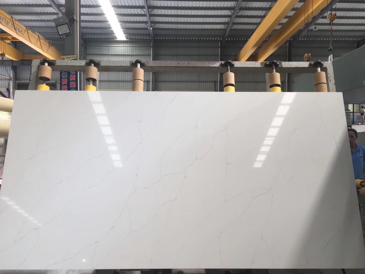 Blanco Canyon white quartz stone with veins